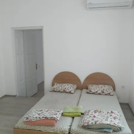 мария луиза Apartment Varna