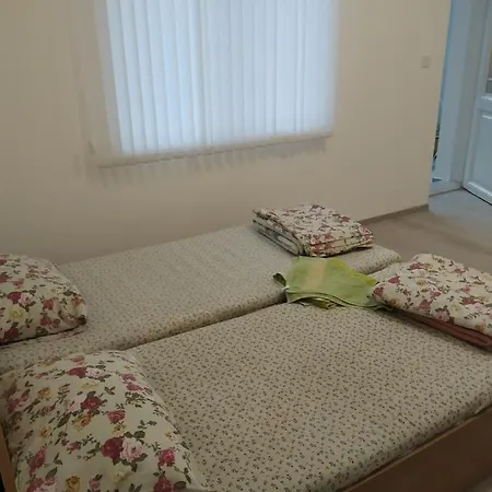 мария луиза アパート ヴァルナ